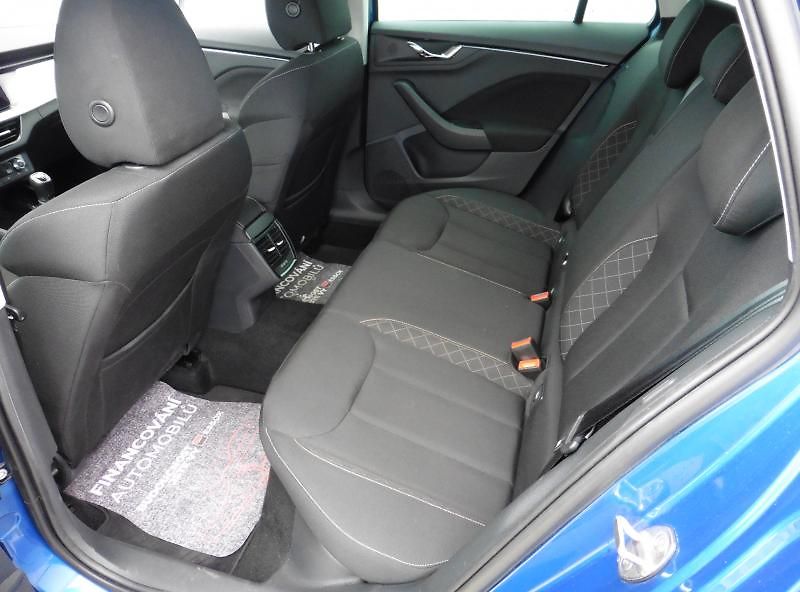 Škoda Scala 1.0 TSi Style Navi - fotka 8 z 16
