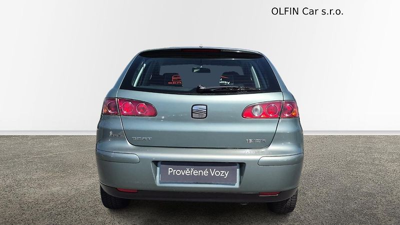 Seat Ibiza 1,4 16V 55 kW - fotka 8 z 17