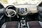 Hyundai i30 (2010) STYLE 1,6 CVVT 93 kW - náhled 21