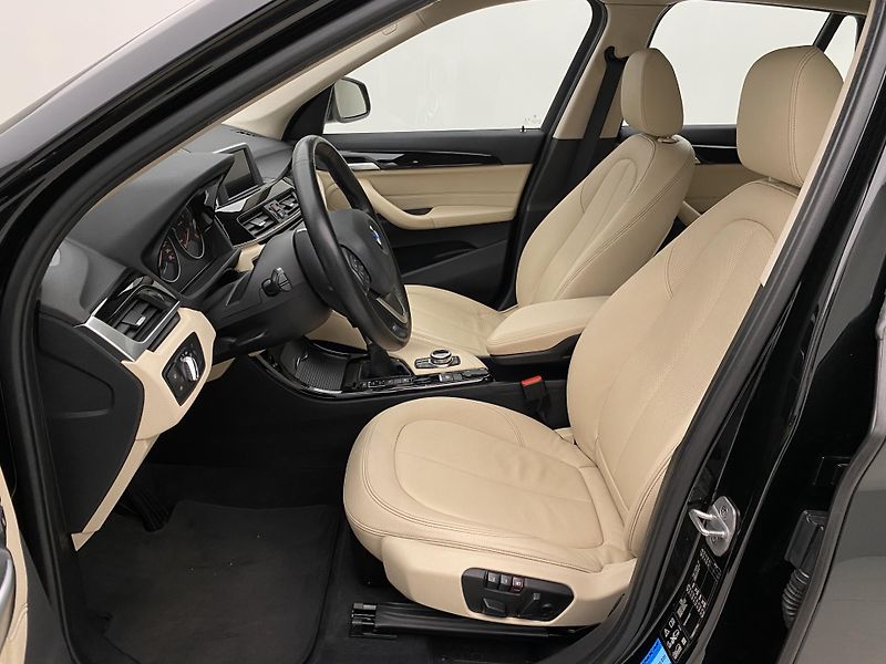 BMW X1 XDRIVE 18d AUT CZ - fotka 3 z 32