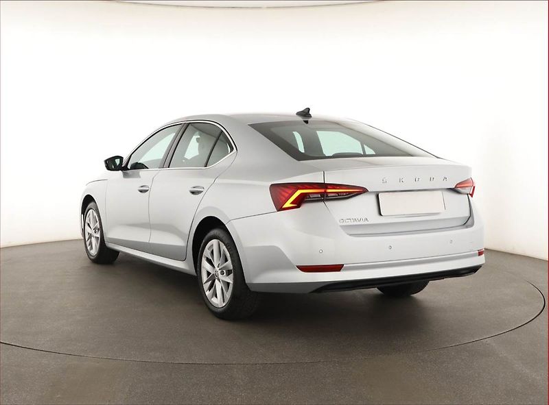 Škoda Octavia (2022) Style 2.0 TDI - fotka 4 z 16