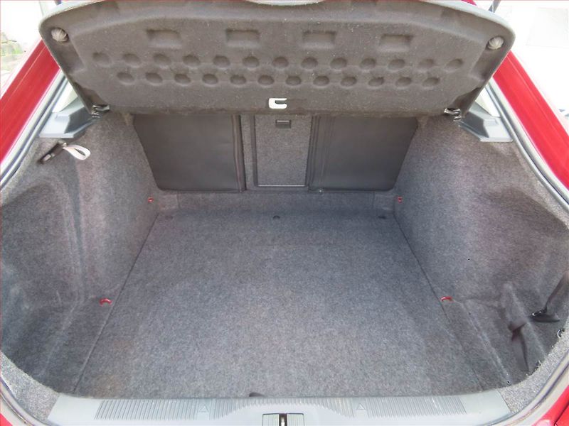 Škoda Octavia (2007) Ambiente 2.0 TDI, Tempomat - fotka 13 z 18