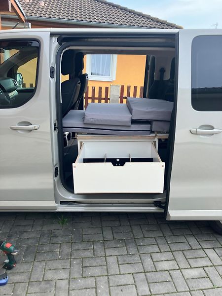 Toyota ProAce Verso (2018) - fotka 29 z 33