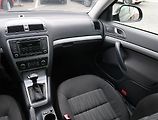 Škoda Octavia (2012) Elegance 2.0 TDI, Automat - náhled 8