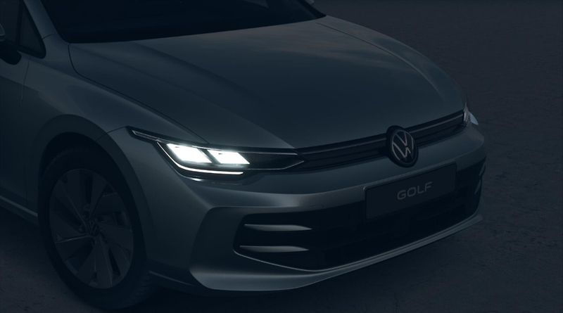 Volkswagen Golf Variant (2026) 1,5 eTSI 7DSG mHEV  People - fotka 4 z 9