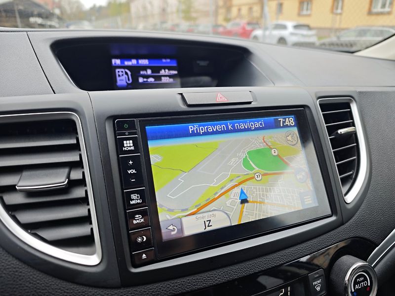 Honda CR-V 1.6 iDTEC Lifestyle 4WD ČR DPH - fotka 21 z 41