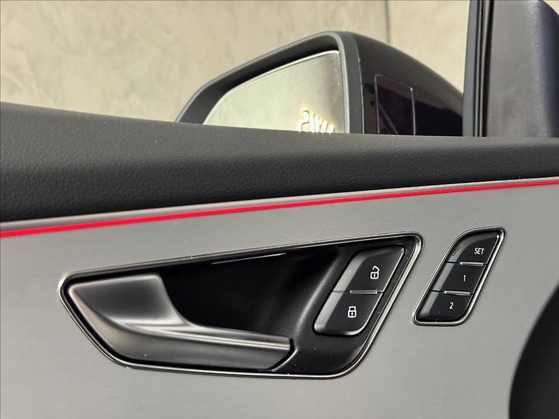 Audi Q8 3,0 TDi  S-Line HD LED Záruka - fotka 24 z 50