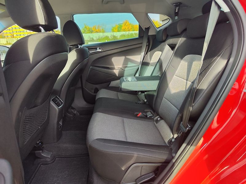 Hyundai Tucson 1.6 CRDI/85kW Traveller - fotka 10 z 32