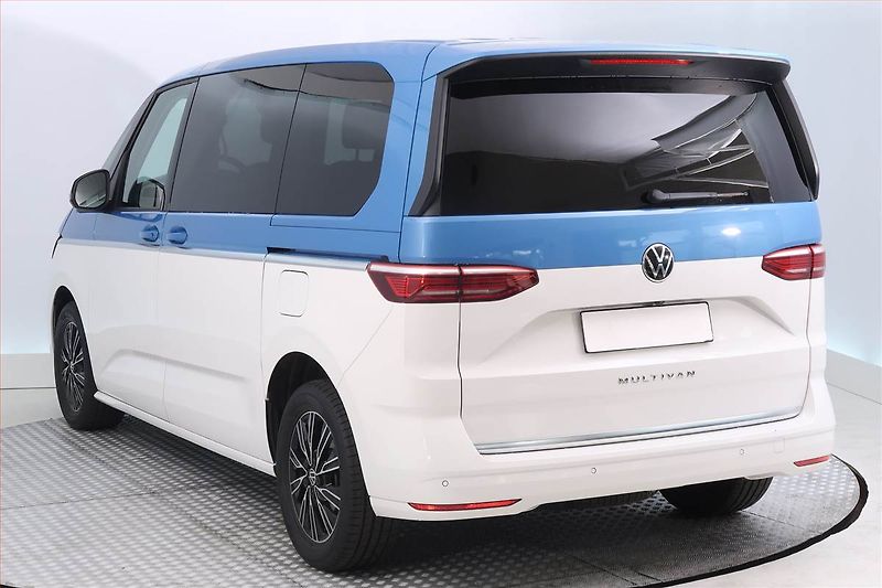 Volkswagen Multivan (2024) 1.5 TSI, ČR, 1Maj - fotka 4 z 22