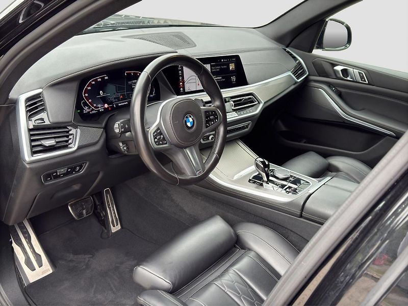 BMW X5 xDrive30d - fotka 9 z 22