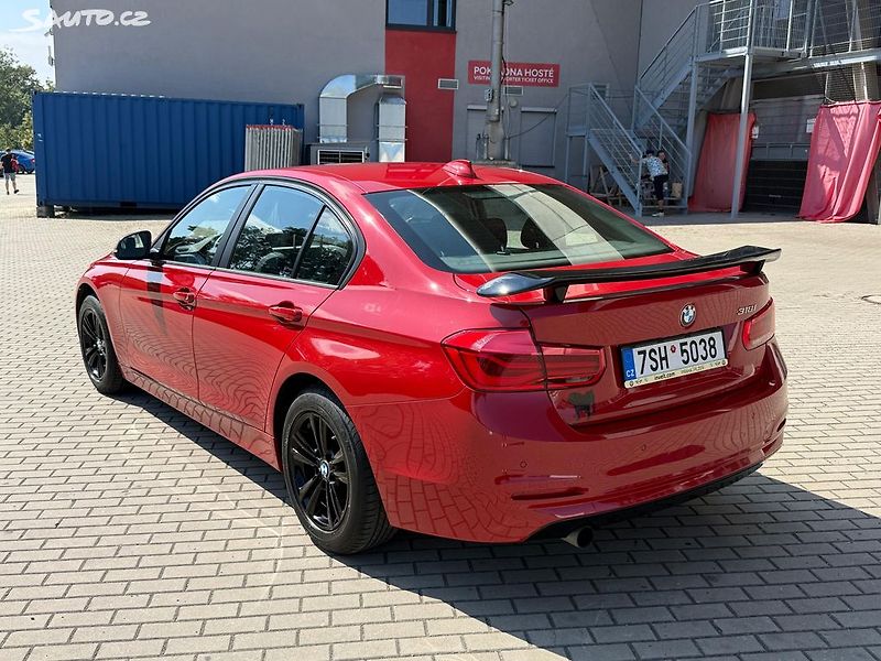 BMW Řada 3 (2017) 318i, 100kw Původ ČR Automat - fotka 3 z 20