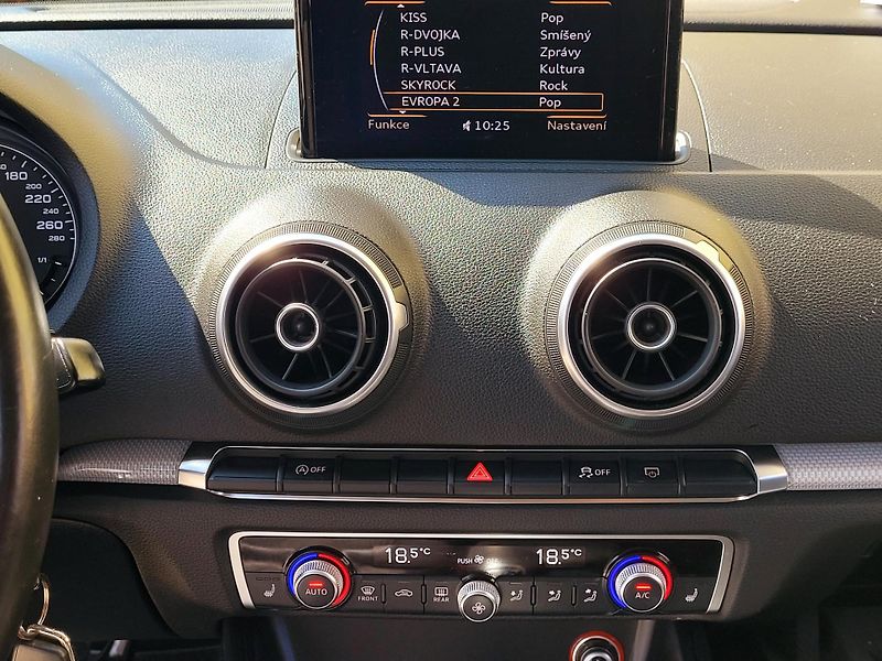 Audi A3 1,4TFSi S-tron, ROZVODY,SERV  - fotka 37 z 52