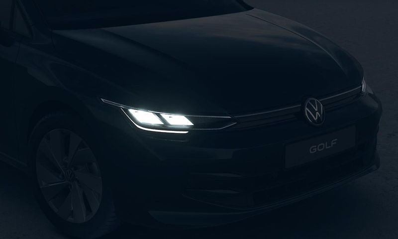 Volkswagen Golf People 1,5 eTSI 85 kW 7DSG mHE - fotka 4 z 7