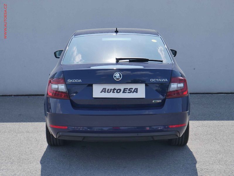 Škoda Octavia (2017) 1.4G-Tec, ČR, Style, DSG - fotka 5 z 15