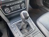 Škoda Superb (2010) 2.0TDi, ČR, Bixenon, AC - náhled 15