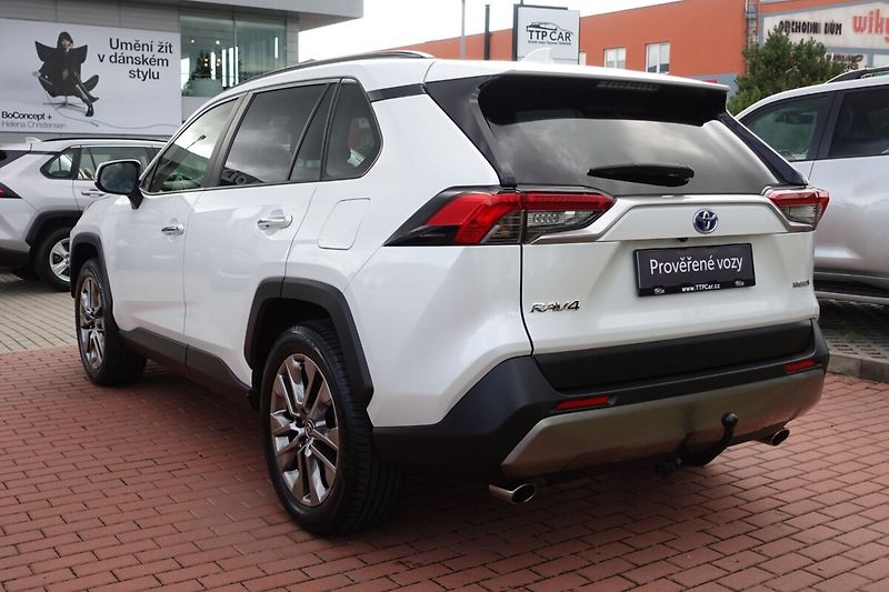 Toyota RAV4 2,5 HEV 222k 4X4 Executive - fotka 6 z 35