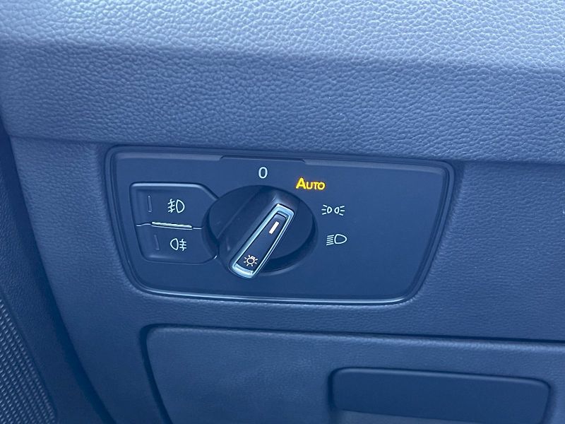 Volkswagen Passat (2021) 1.5 TSI 110 kW DSG Elegance Pl - fotka 7 z 31