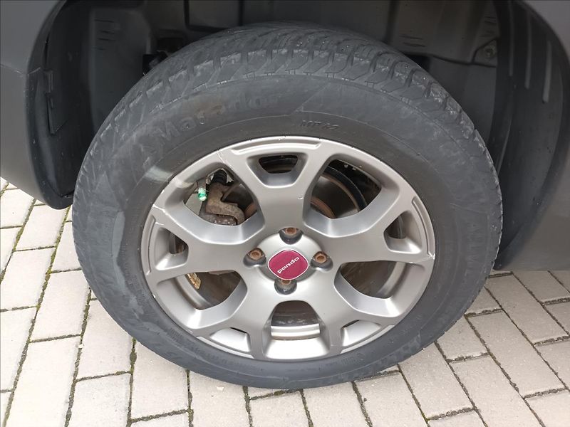 Fiat Panda 1,3 JTD,70KW,4X4,KLIMA  CROSS - fotka 25 z 43