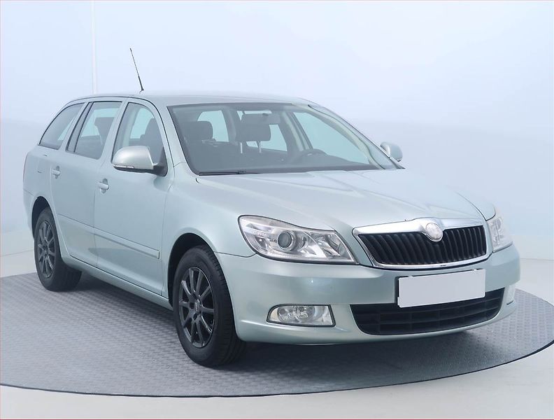 Škoda Octavia (2009) Ambiente 1.4 TSI, Tempomat - fotografie inzerátu