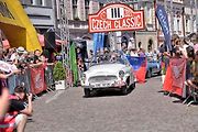 Škoda Felicia Cabrio z roku 1963 a za volantem jeho majitel Jan Rovenský.