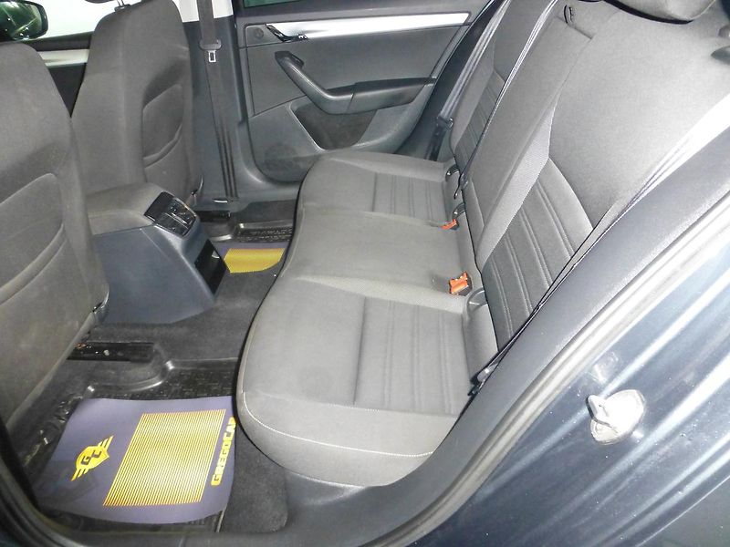 Škoda Octavia (2017) 2,0TDI*NAVIGACE**ALU**PARK.S - fotka 15 z 26
