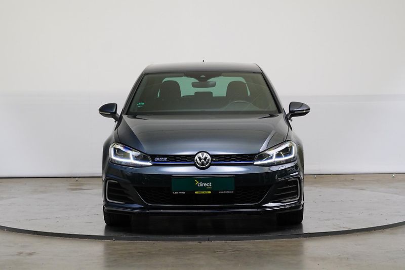 Volkswagen Golf - fotka 4 z 24