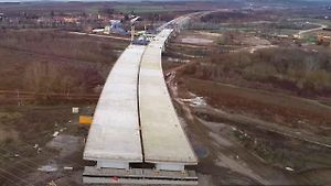 Rozestavěná D1 u Přerova pohledem z dronu, leden 2025
