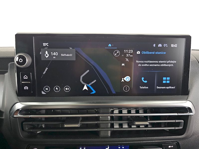 Toyota ProAce Verso (2025) 2.0D 130kW 8AT VIP SKYVIEW 7S - fotka 10 z 29