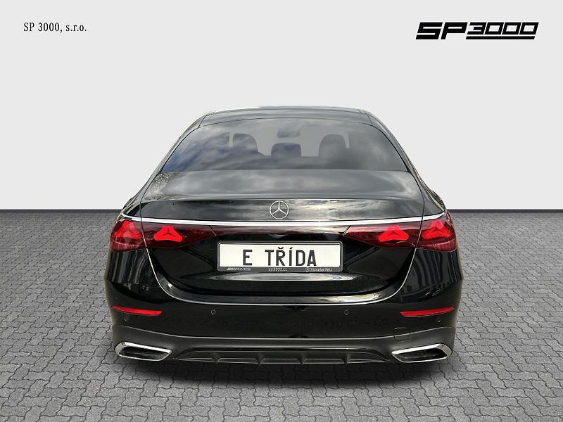 Mercedes-Benz Třídy E E 220d 4Matic AMG - fotka 6 z 28