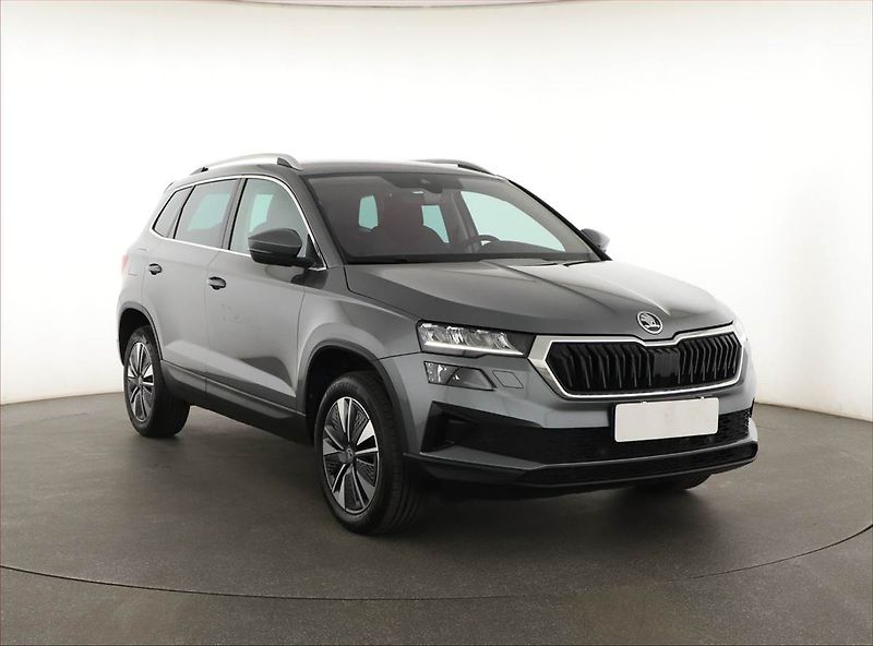 Škoda Karoq (2025) 1.5 TSI, Top Selection, FullLe - fotografie inzerátu