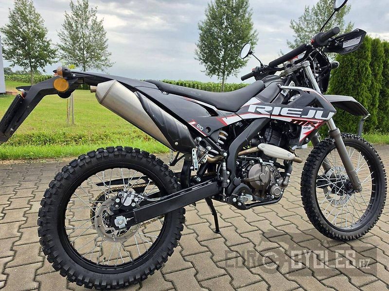 Rieju Marathon 125 Pro (2024) - fotka 3 z 13