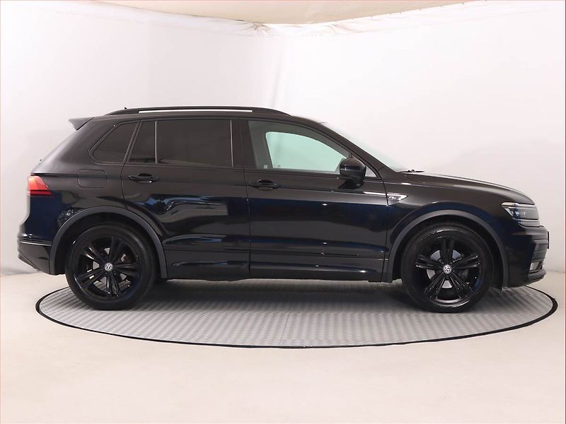 Volkswagen Tiguan (2019) 1.5 TSI - fotka 6 z 23