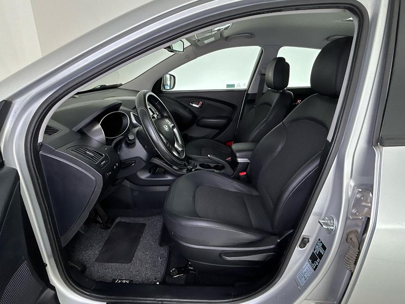 Hyundai ix35 SUV - fotka 7 z 29
