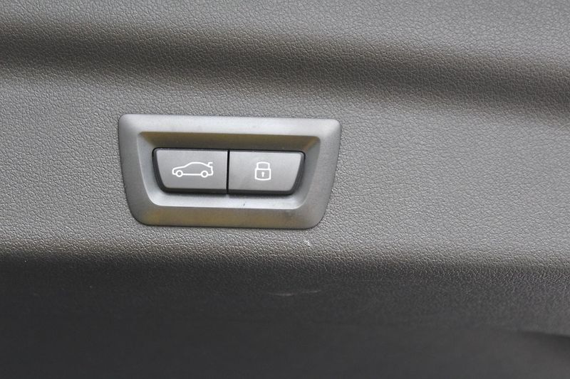 BMW X1 xDrive30e - fotka 22 z 22