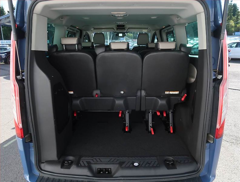 Ford Tourneo Custom (2013) Titanium 2.2 TDCi, ČR, DPH - fotka 13 z 21