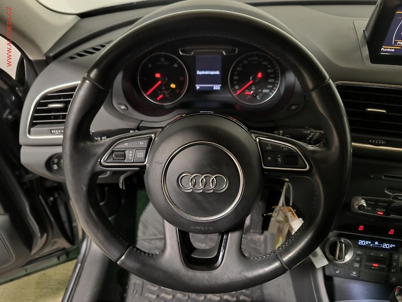 Audi Q3 (2012) 2.0TDi Quattro, ČR, AT, xenon - fotka 13 z 17