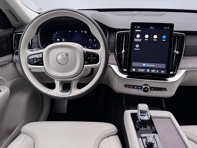 Volvo XC90 (2026) B5 AWD AUT DARK PLUS 7míst - fotka 4 z 25
