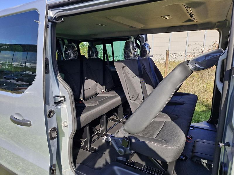 Renault Trafic (2026) L2 Equilibre 150k automat  - fotka 12 z 15