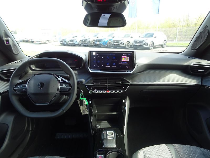 Peugeot 2008 (2026) ALLURE Hybrid 145k e-DCS6 - fotka 37 z 42