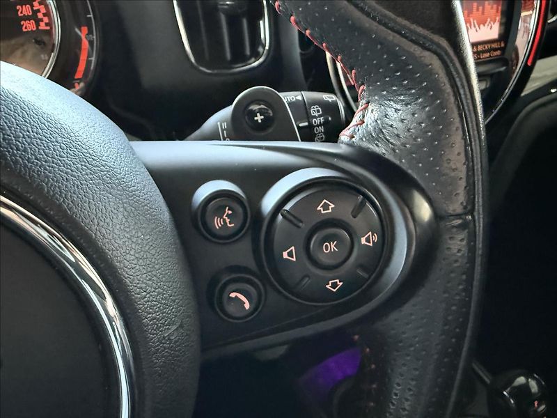 Mini Countryman 2,0   JCW,ALL4,225KW,ČR,F60 - fotka 26 z 34