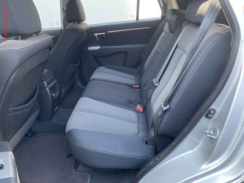Hyundai Santa Fe (2007) 2.2CRDi 4x4, ČR, AC. STK4/28 - fotka 10 z 16