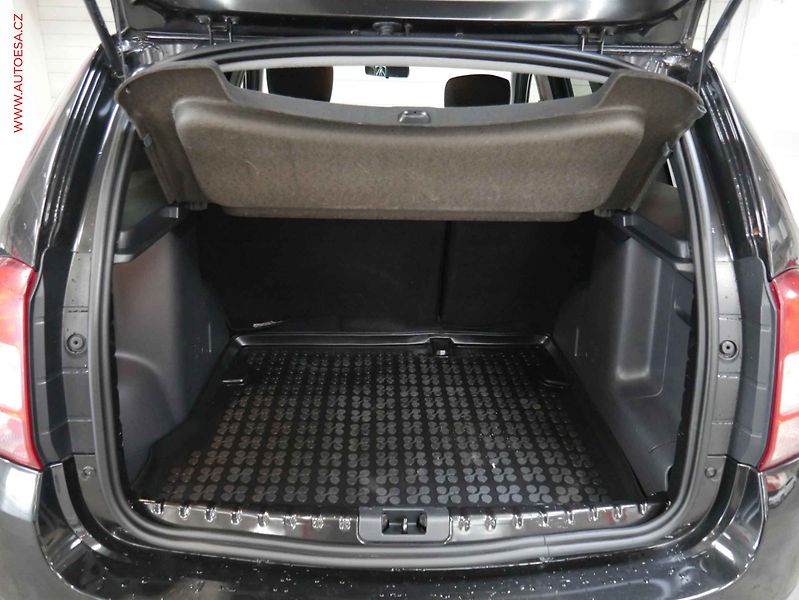 Dacia Duster (2017) 1.6 SCe, 1.maj,ČR, AC, TZ - fotka 7 z 16