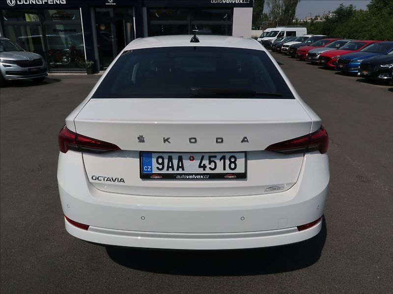 Škoda Octavia 2,0 TDi,1majČR,Serv.k.,DSG,DPH - fotka 8 z 26