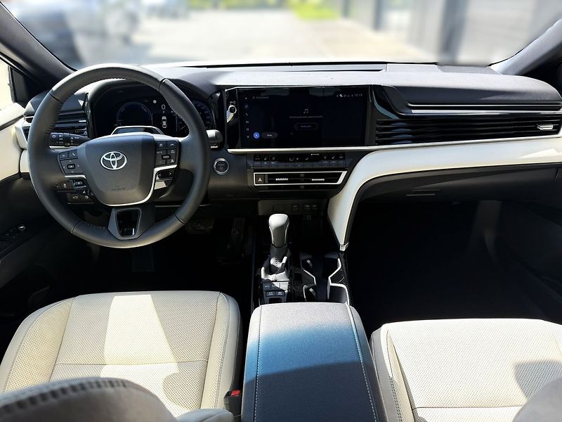 Toyota Camry Prestige - fotka 8 z 8