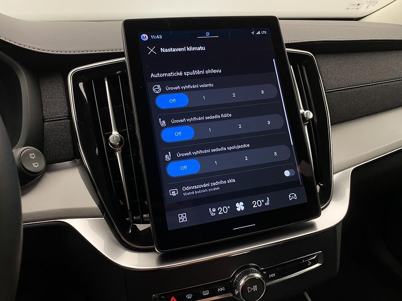Volvo XC90 T8 AWD RECHARGE REZERVACE - fotka 43 z 59