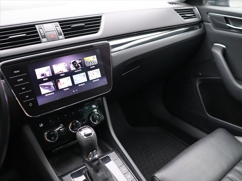 Škoda Superb 2,0 TSI 200kW DSG 4x4 L&K DPH - fotka 26 z 43