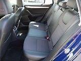 Škoda Octavia (2014) 2.0TDi, DSG, park.asist - náhled 10