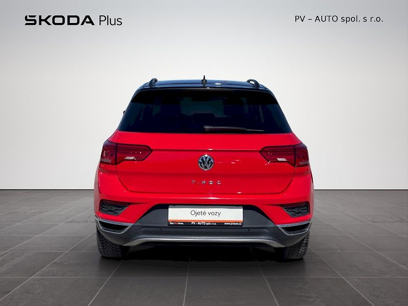 Volkswagen T-Roc (2019) 1.0 TSI 85 kW Comfortline - fotka 29 z 33