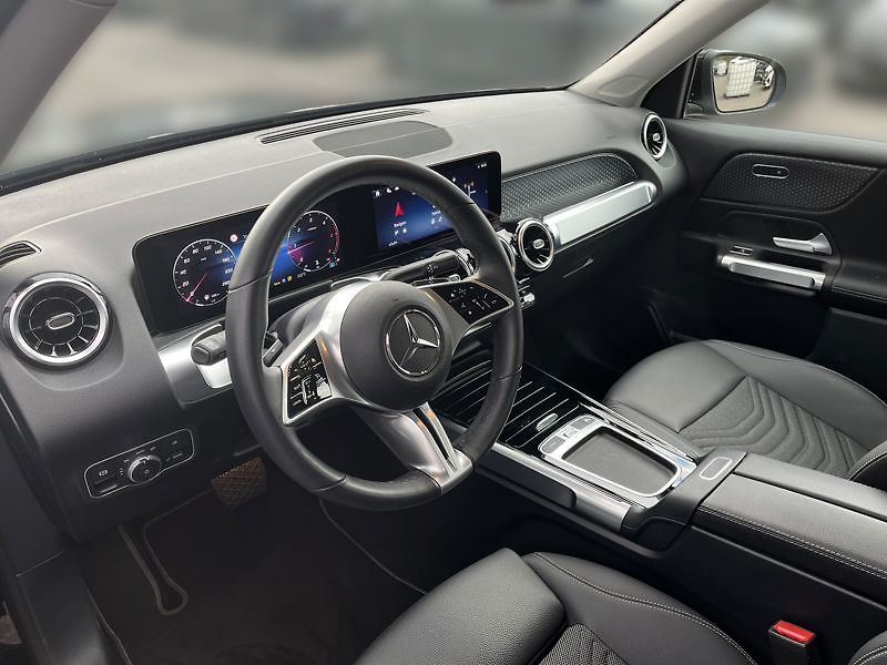 Mercedes-Benz GLB 200 d 4MATIC - fotka 10 z 18