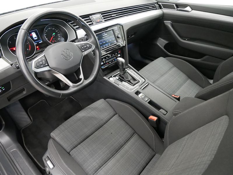 Volkswagen Passat - fotka 12 z 21